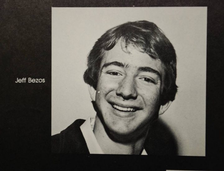Fotografía de Jeff Bezos anuario.